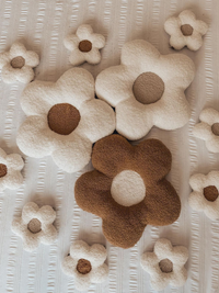 Large Daisy Cushion