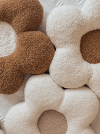 Medium Daisy Cushion